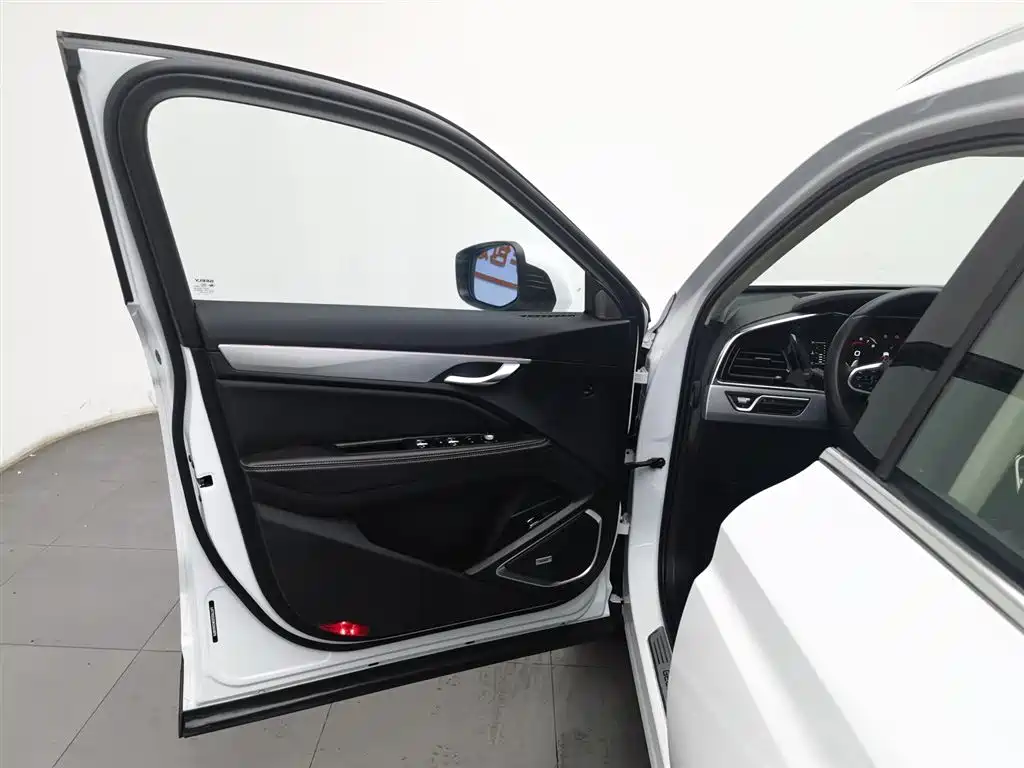 GEELY AUTOMOBILE XINGYUE