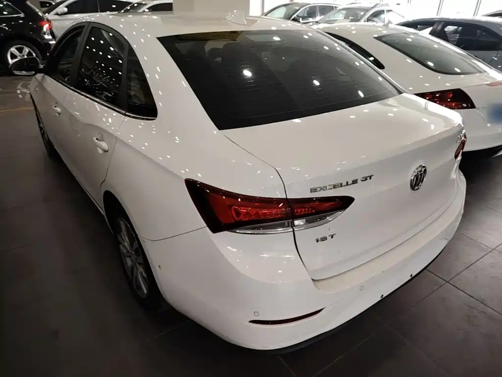 Фото 5 - Buick Excelle