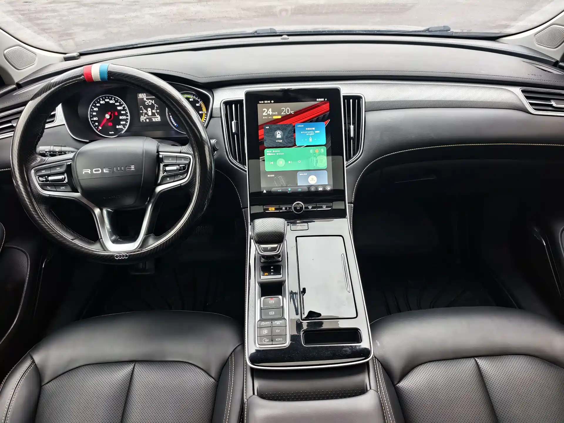 Фото 7 - Roewe i6 MAX EV