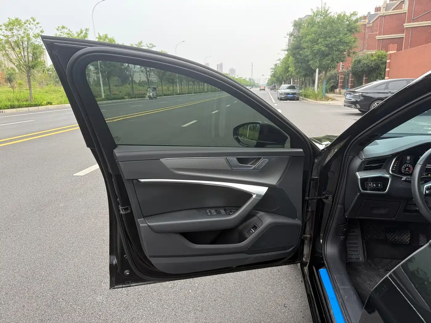 Audi A6L 2023 40 TFSI Luxury Dynamic фото 4