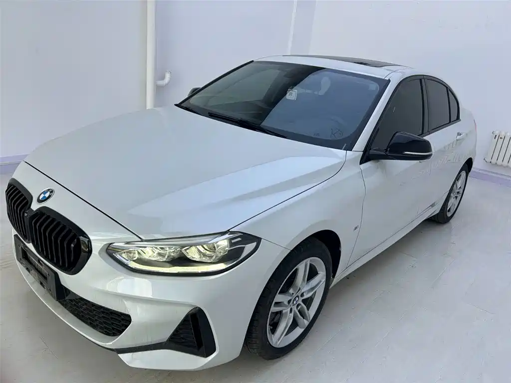 BMW 1 Series 2022 120i M Sport Shadow Edition