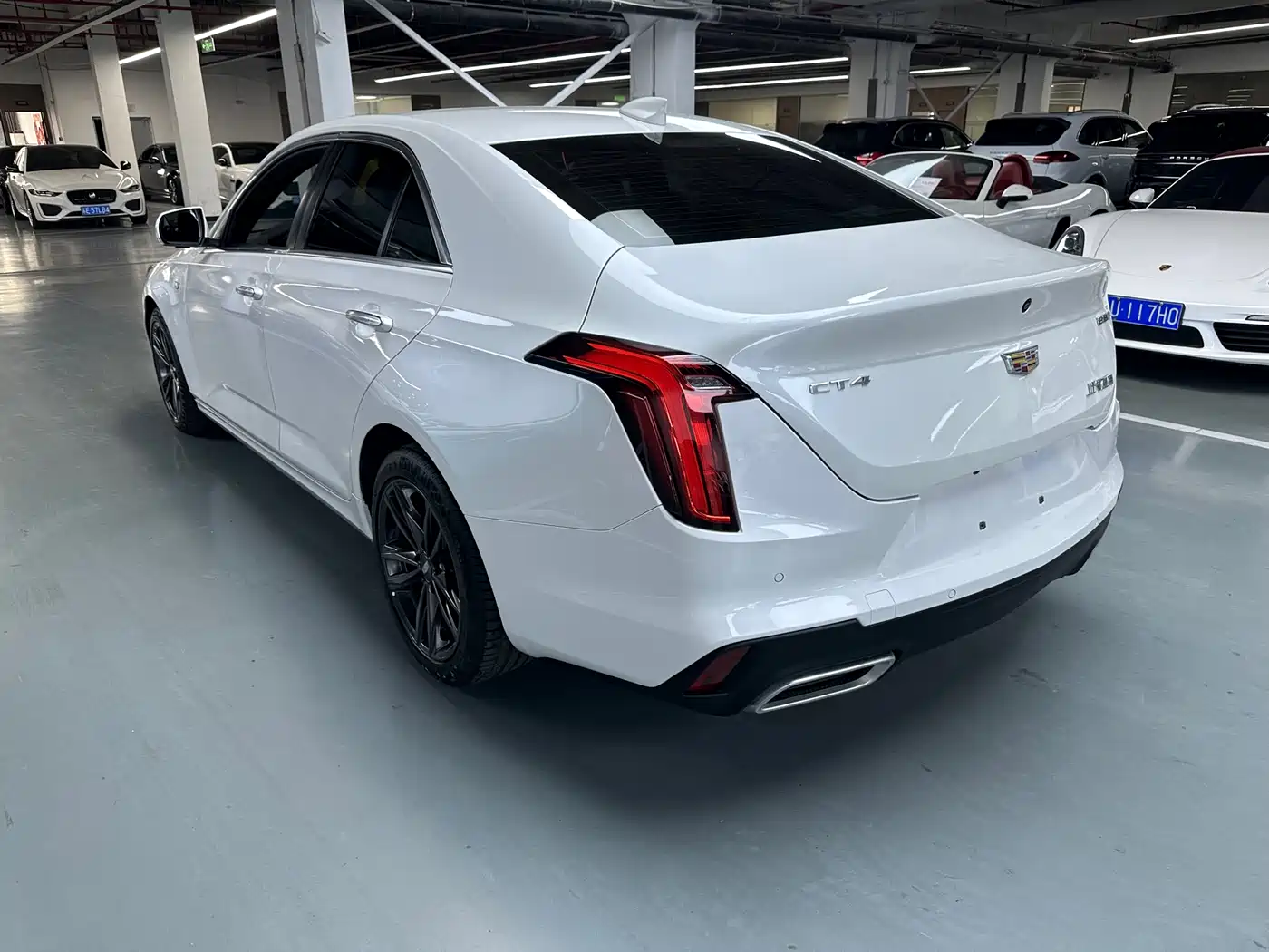 CADILLAC CT4