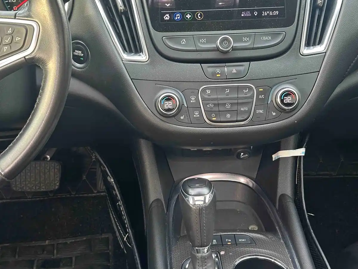 Фото 8 - Chevrolet Malibu XL