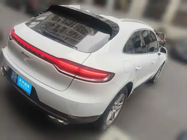 Porsche Macan 2018 Macan 2.0T — фото 2
