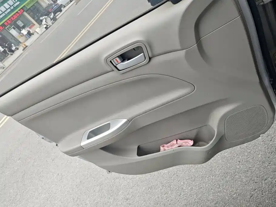 Changan Yuexiang V3 2015 2012 1.3L Manual Comfort (China V)