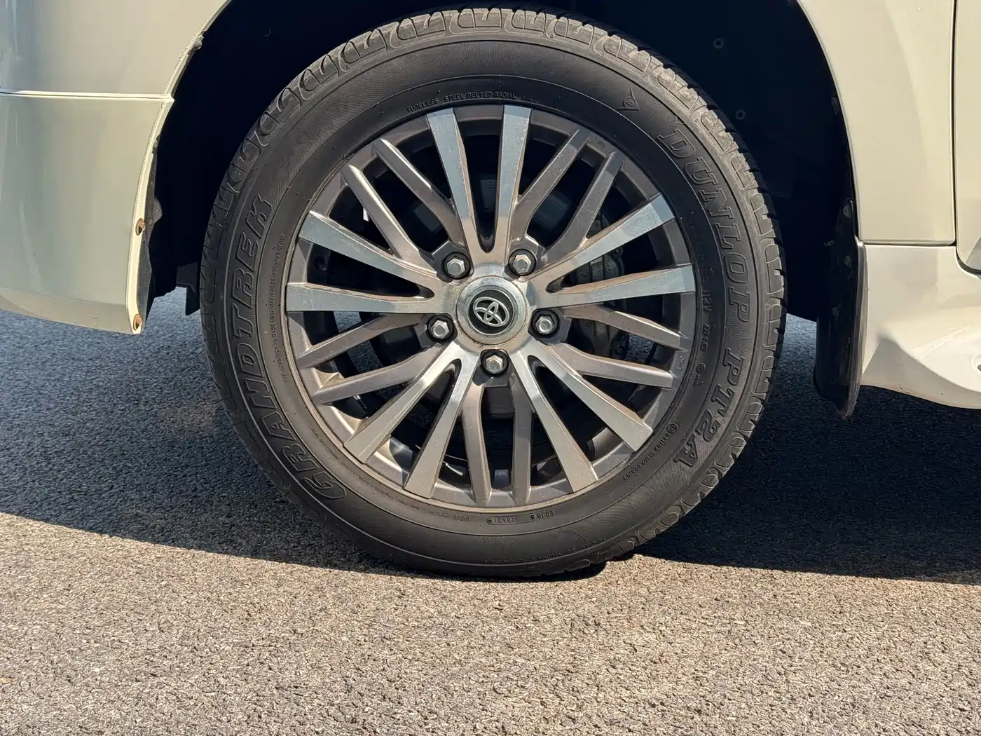 Toyota Land Cruiser (Import) 2017