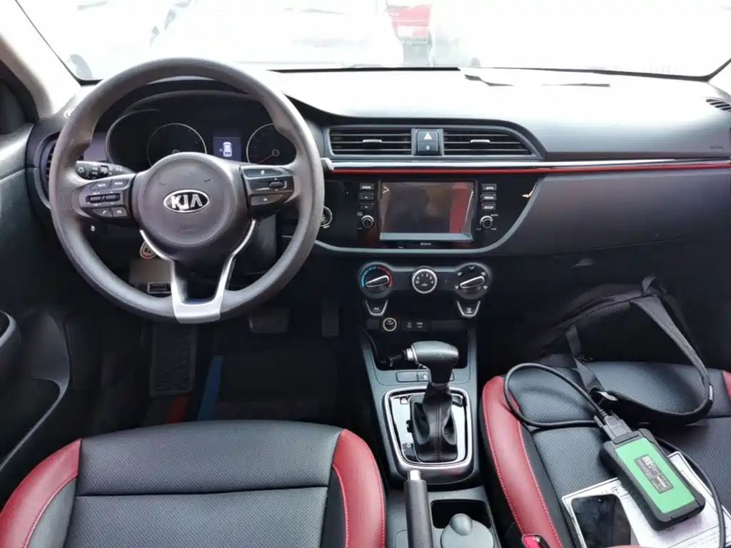 Kia KX CROSS 2018 2017 1.4L AT GLS