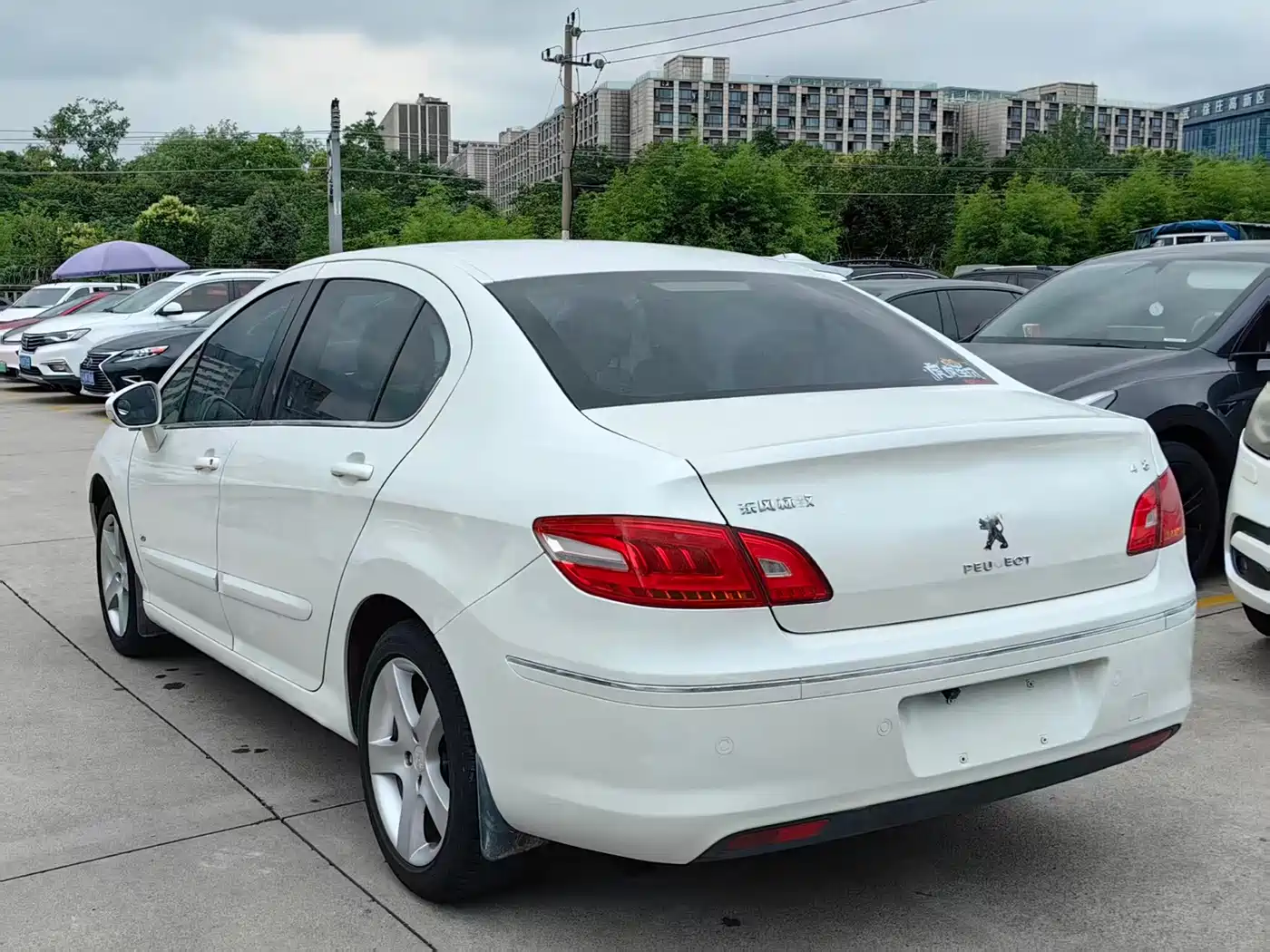 Peugeot 408 2013 2013 2.0L Automatic Comfort Edition