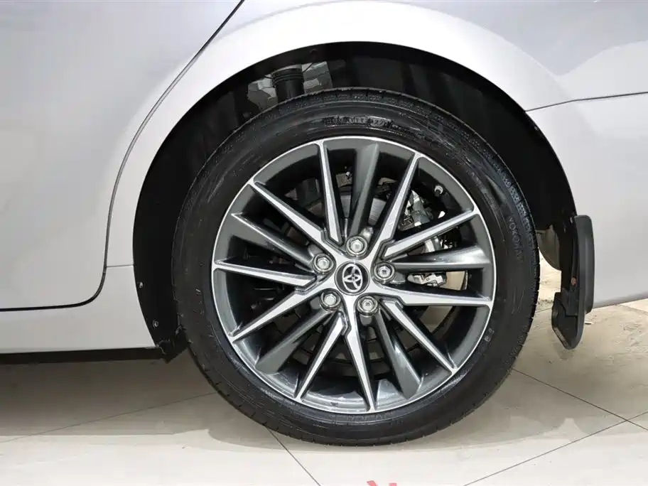 Toyota Camry 2021 2.5G Luxury Edition фото 20