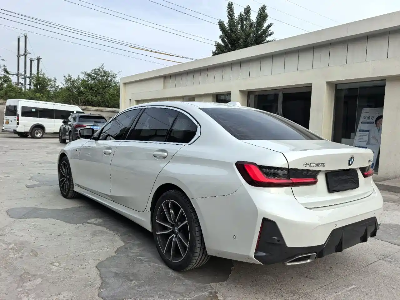 BMW 3 Series 2024 325Li M Sport Package фото 4