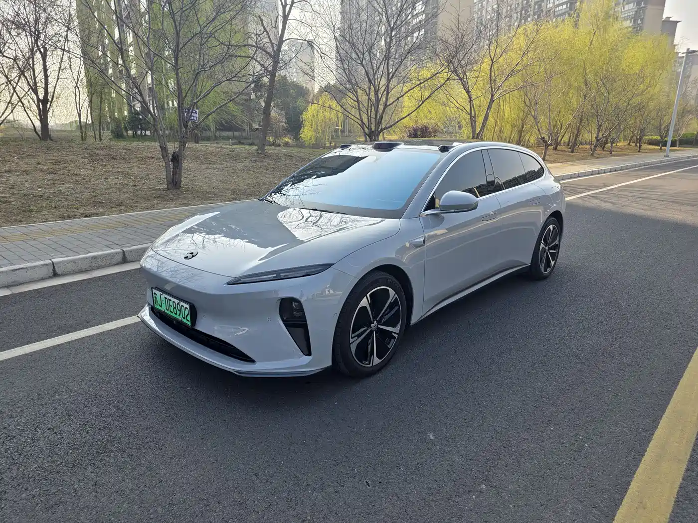 NIO NIO ET5T