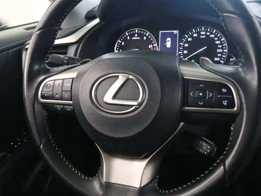 Lexus RX 2020 Facelift 300 2WD Comfort Edition фото 6