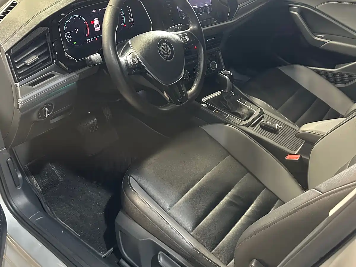 Volkswagen Sagitar 2022 280TSI DSG Surpassing Edition фото 10
