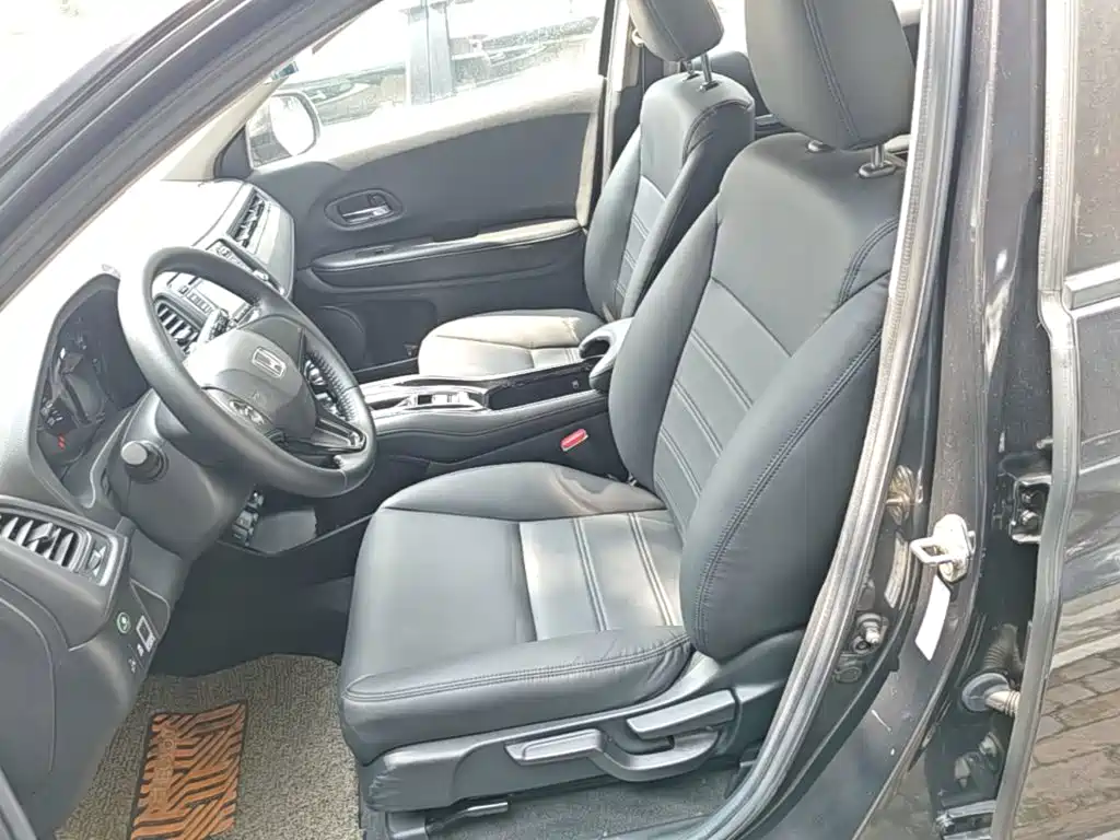 Photo 15 - Honda Vezel