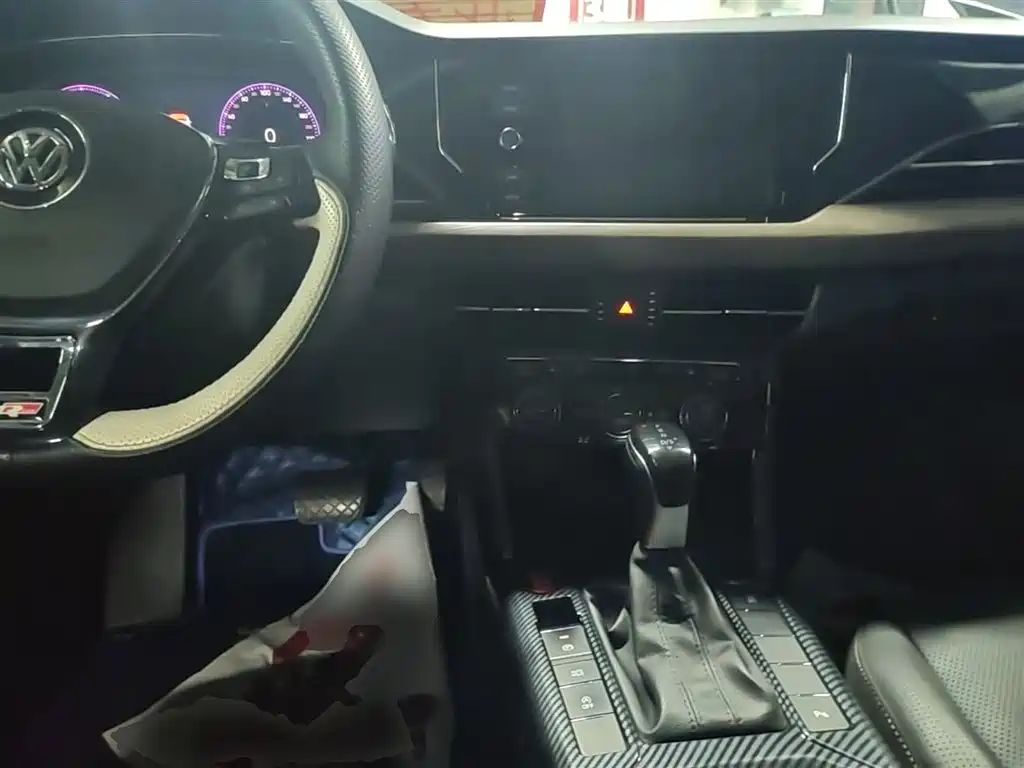 Volkswagen Passat 2019 330TSI Luxury Edition China VI фото 10
