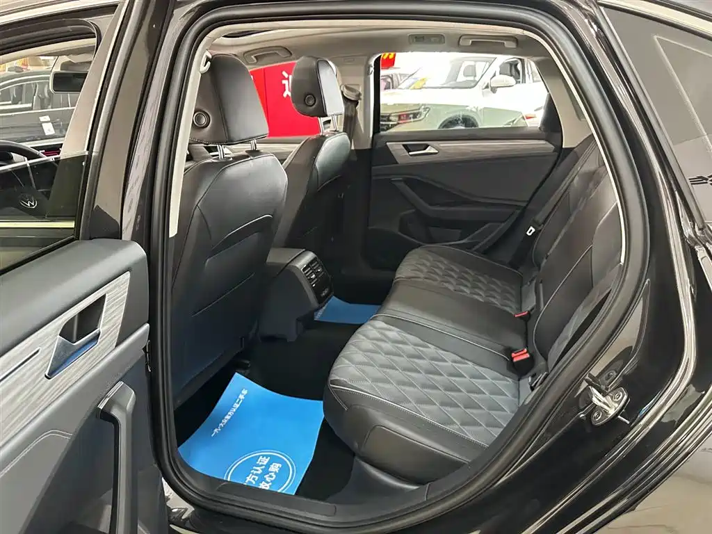 Volkswagen Sagitar 2025 300TSI DSG Surpass Edition фото 28
