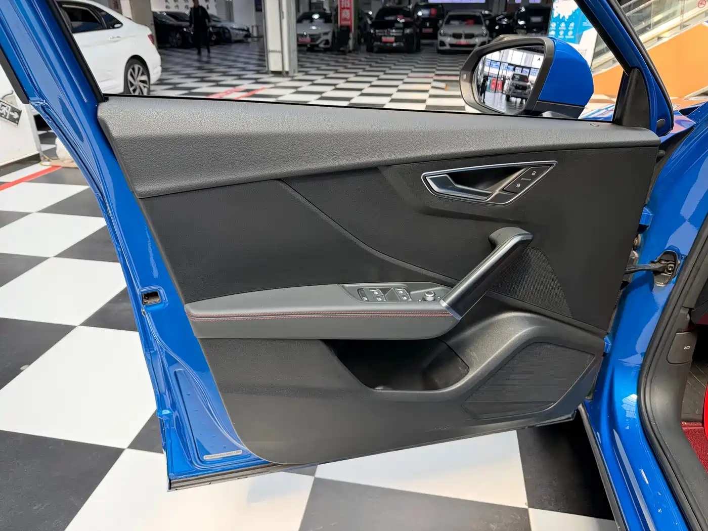 Audi Q2L 2022 35 TFSI Progressive Dynamic фото 6