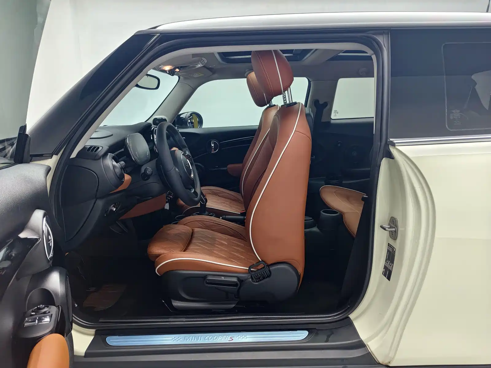 Фото 9 - MINI MINI