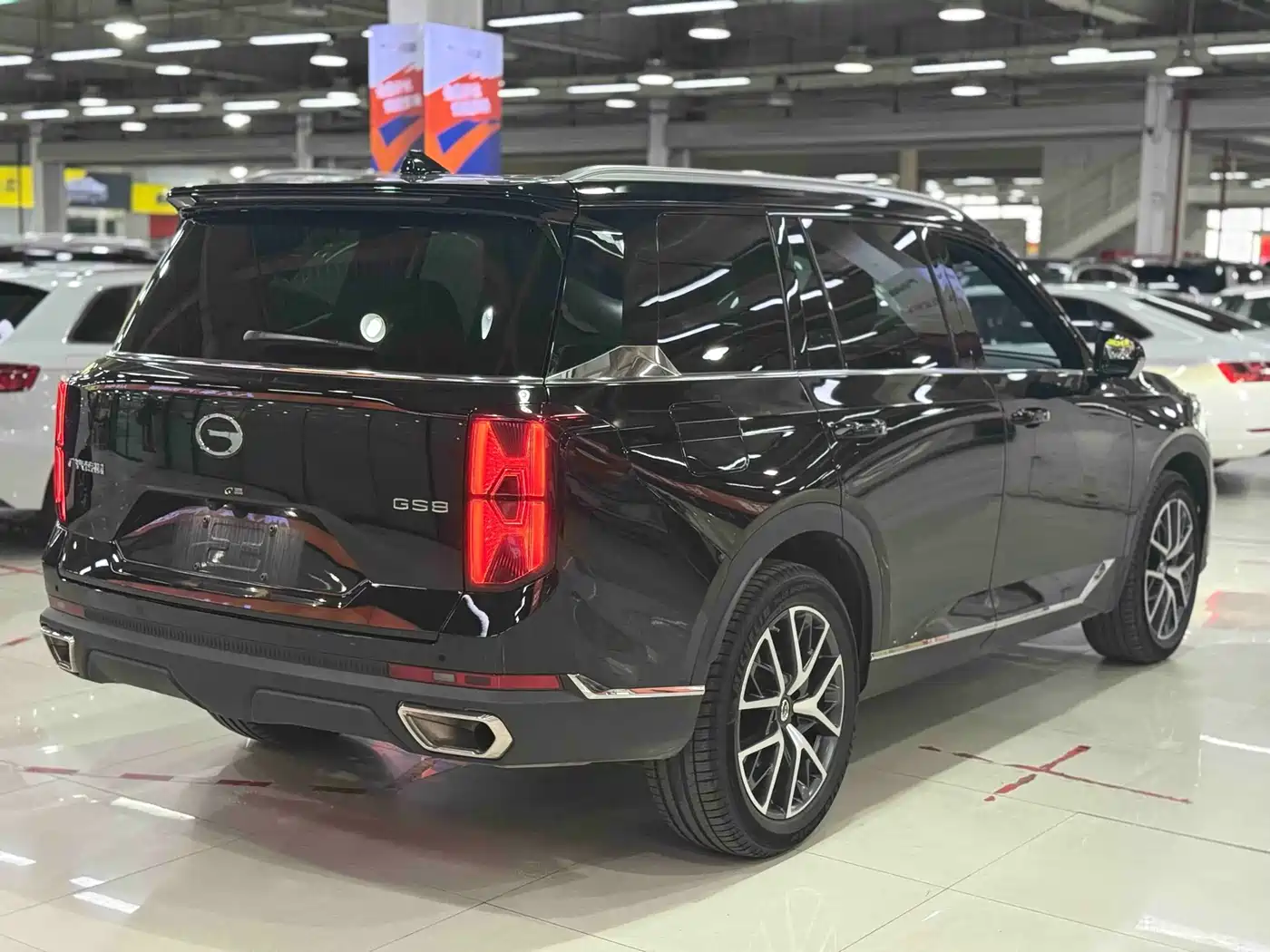 GAC Trumpchi Trumpchi GS8 2025 Pilot Series 2.0TGDI 2WD Luxury Edition 5-seater фото 16