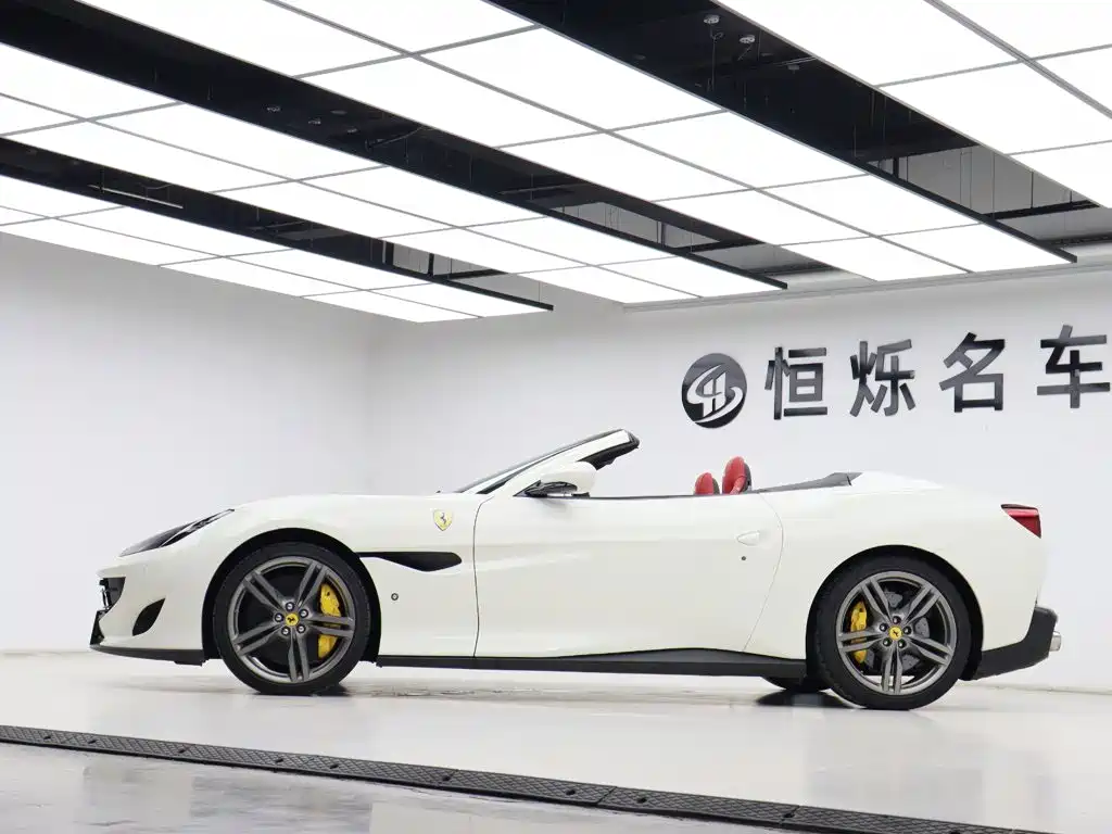 Ferrari Portofino 2019 2018 Model 3.9T