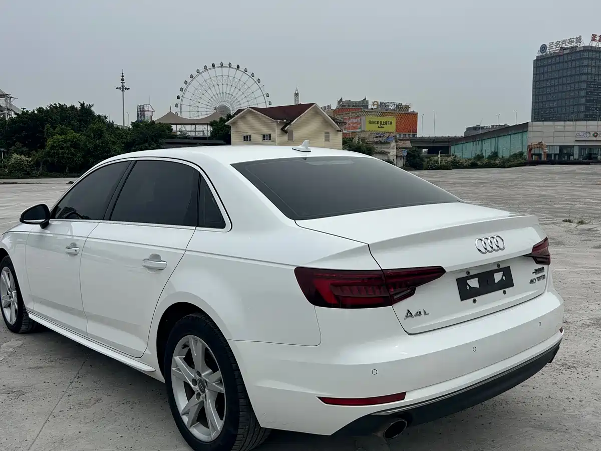 Audi A4L 2018 30th Anniversary 40 TFSI Progressive фото 9