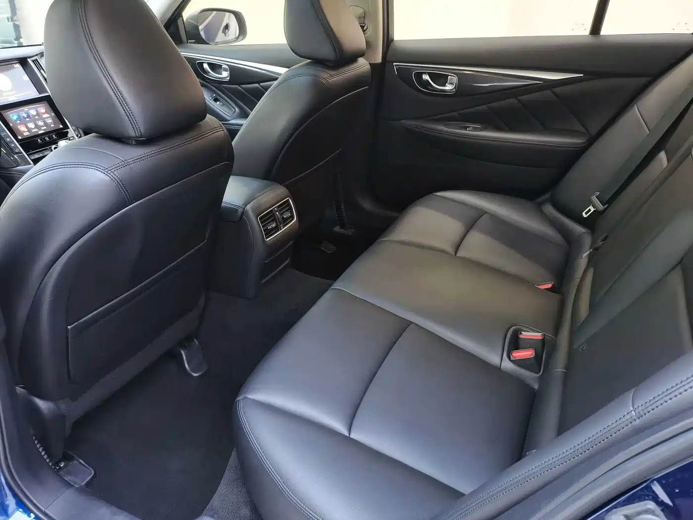 Infiniti Q50L 2019 2018 2.0T Comfort (China VI)