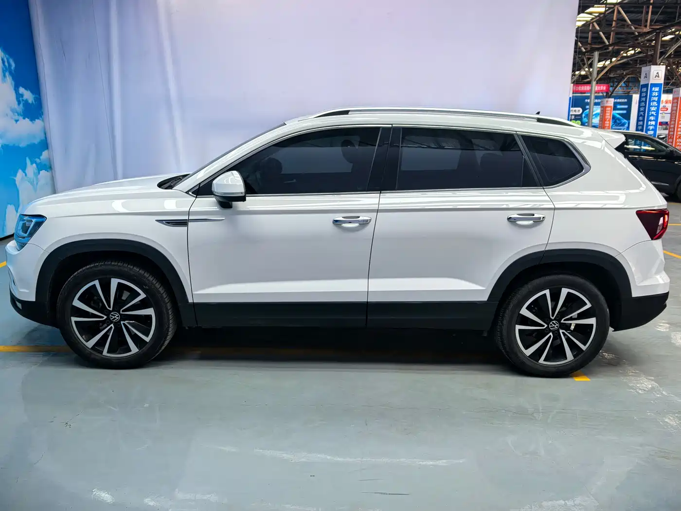 Volkswagen Tharu 2021 Model 280TSI 2WD Luxury Edition фото 9