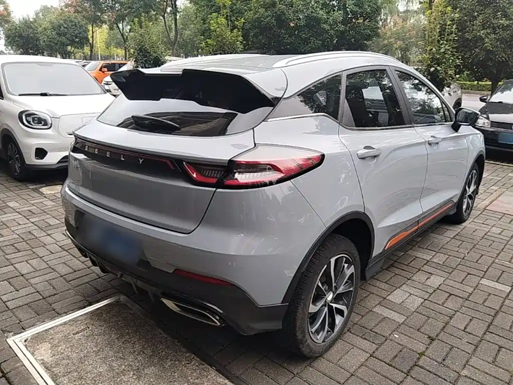 Фото 7 - Geely Emgrand S