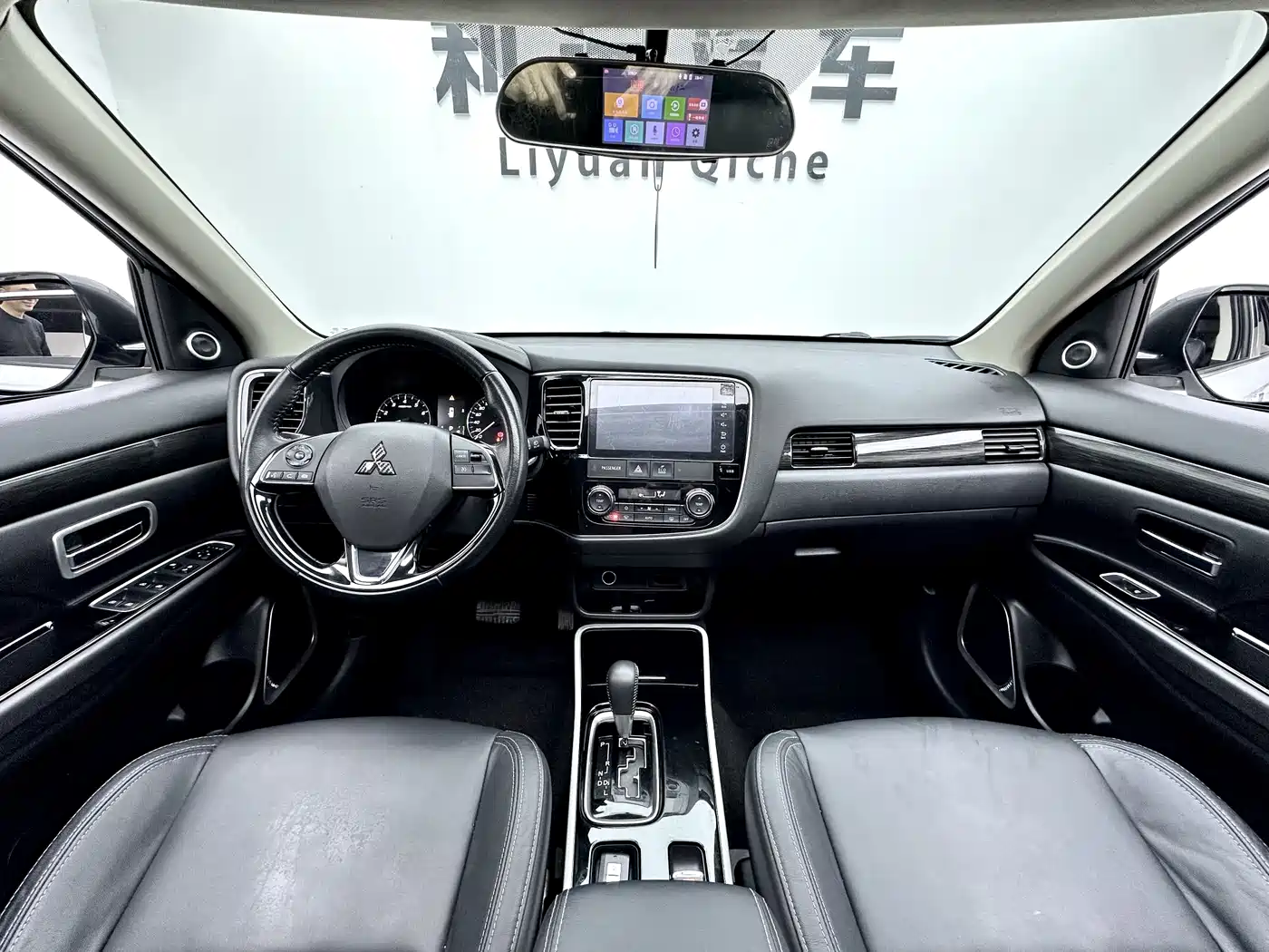 Mitsubishi Outlander 2019 2.0L 2WD Enjoy 5-Seater China VI фото 11