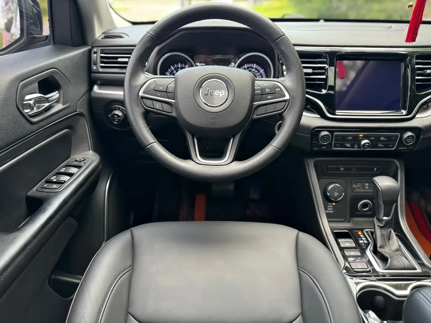 Jeep Commander 2018 2018 2.0T 4WD Ultimate Version China V