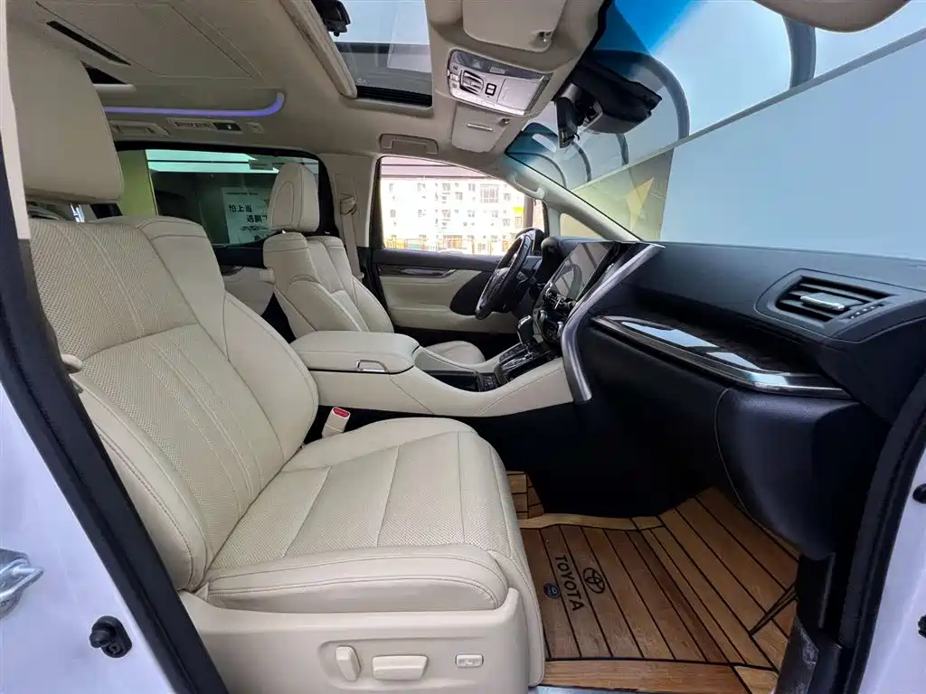 Toyota Alphard 2021 Hybrid 2.5L Premium 20