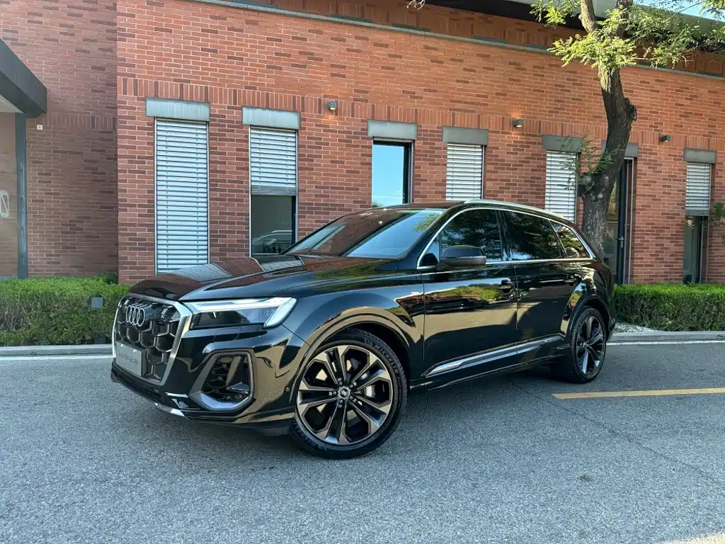  Audi Audi Q7