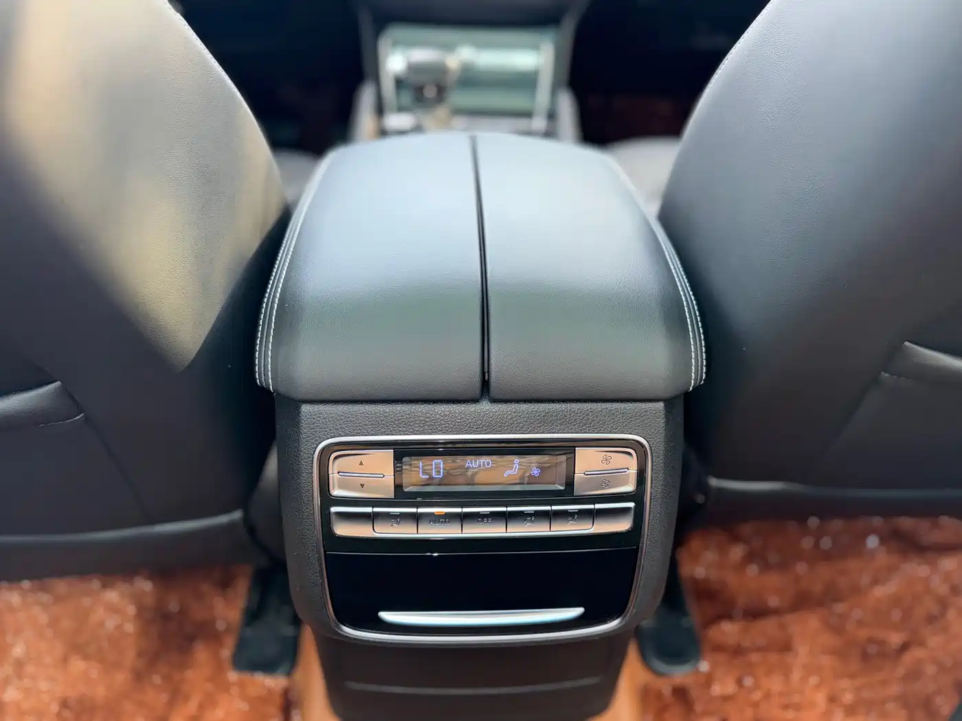 Roewe RX8 2019 2018 30T 2WD Flagship Edition