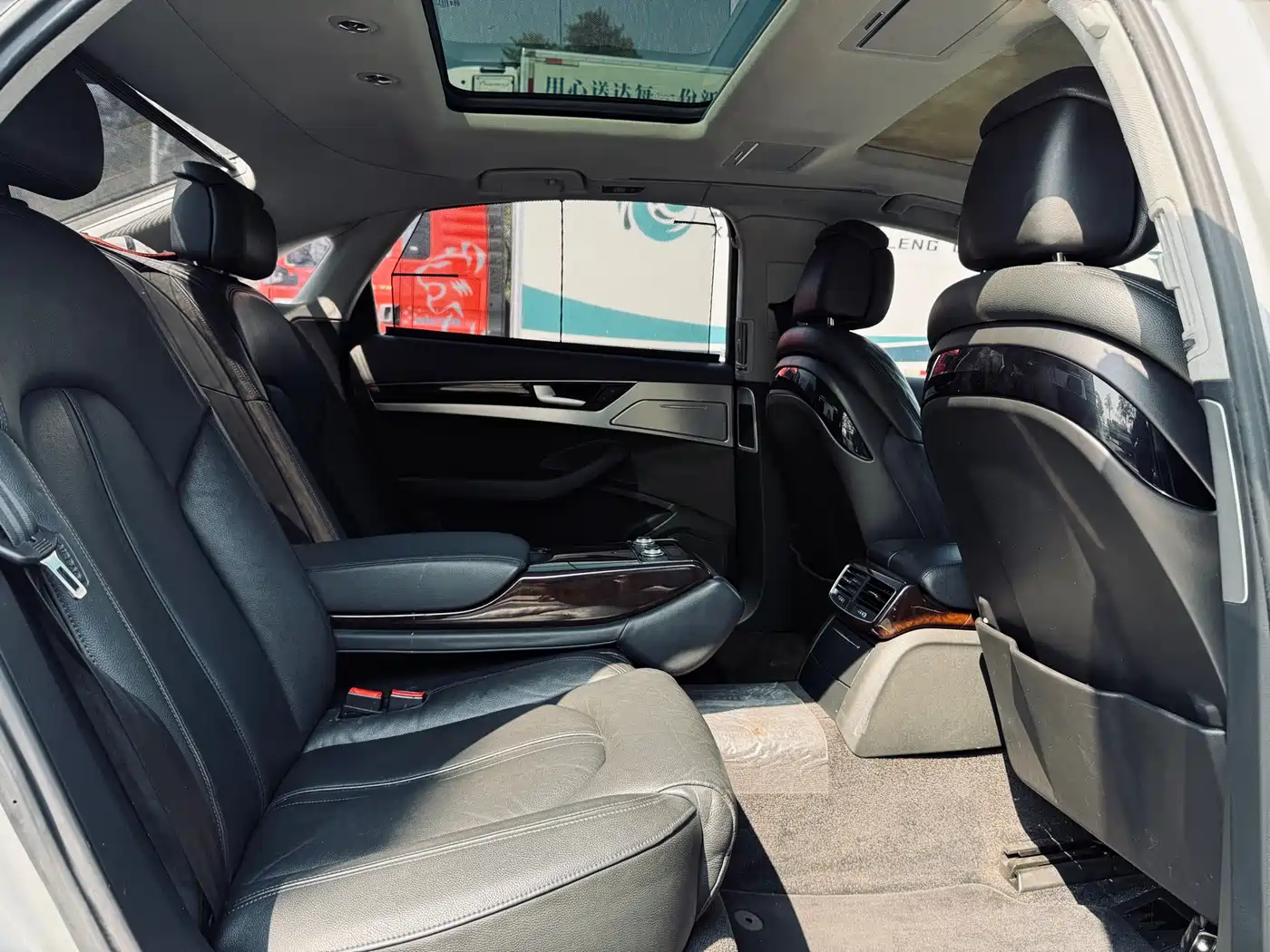 Audi A8 2014 A8L 45 TFSI quattro Comfort фото 23