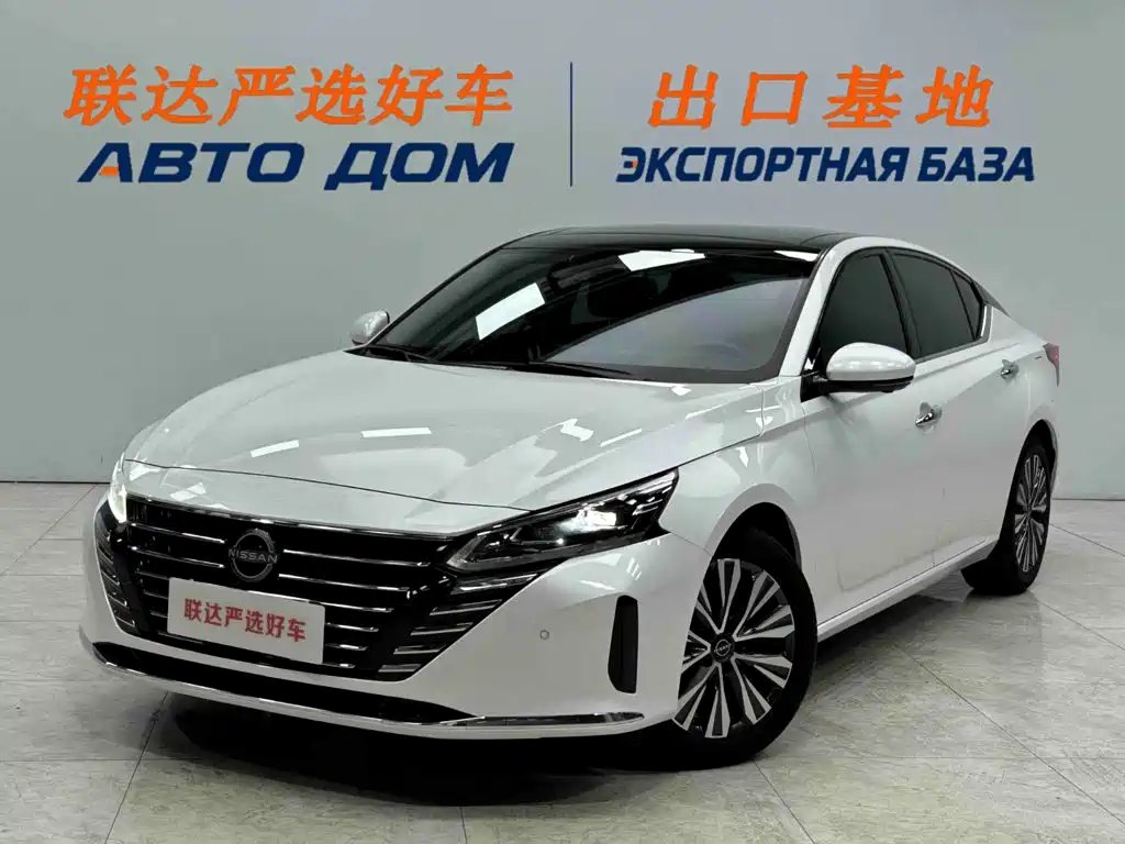 Nissan TEANA