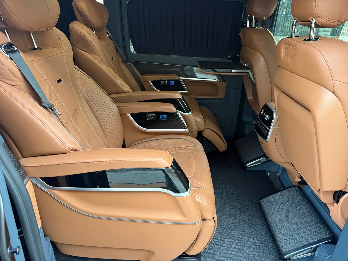 Mercedes-Benz V-Class 2022 V 260 L Long Wheelbase Luxury Edition фото 22