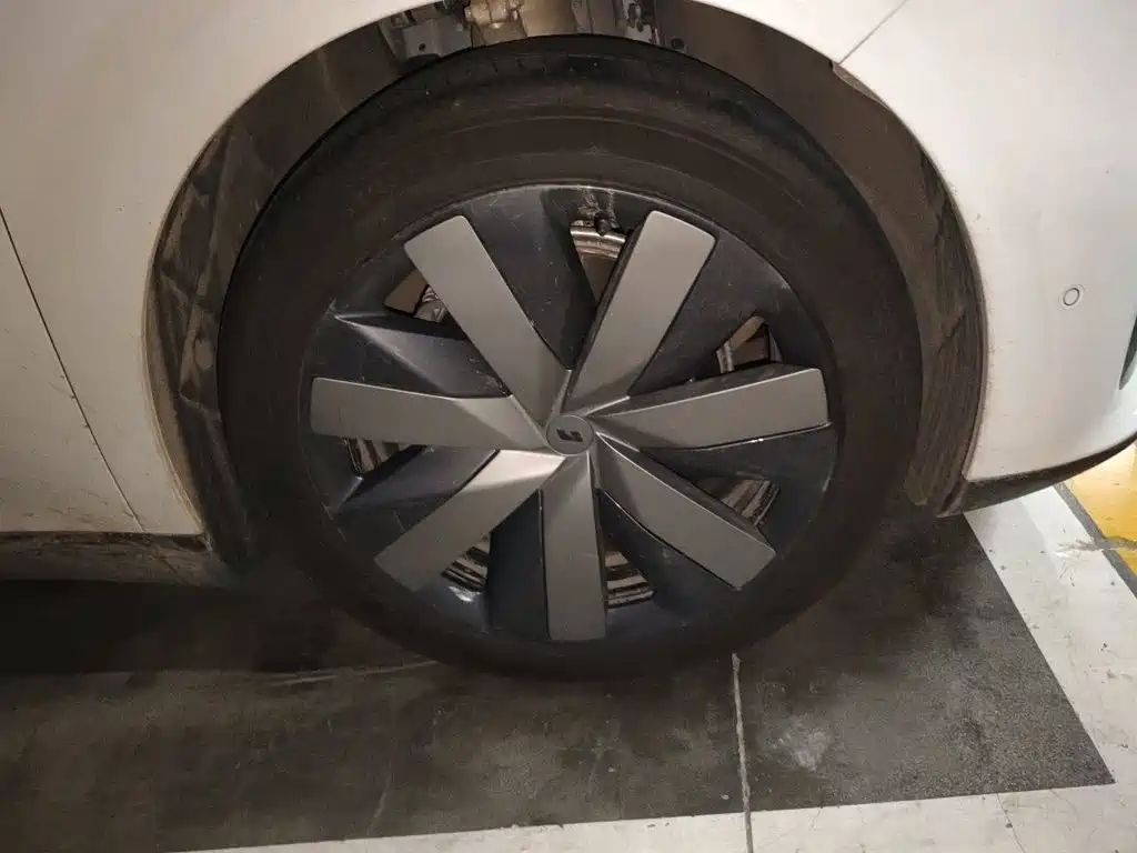 Li Auto Li i8 2025 2025 Standard Edition