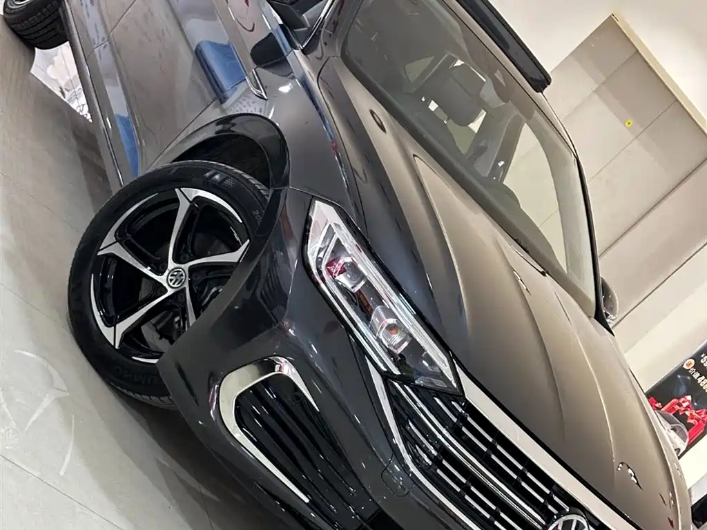 Volkswagen Sagitar 2025 300TSI DSG Surpass Edition фото 25