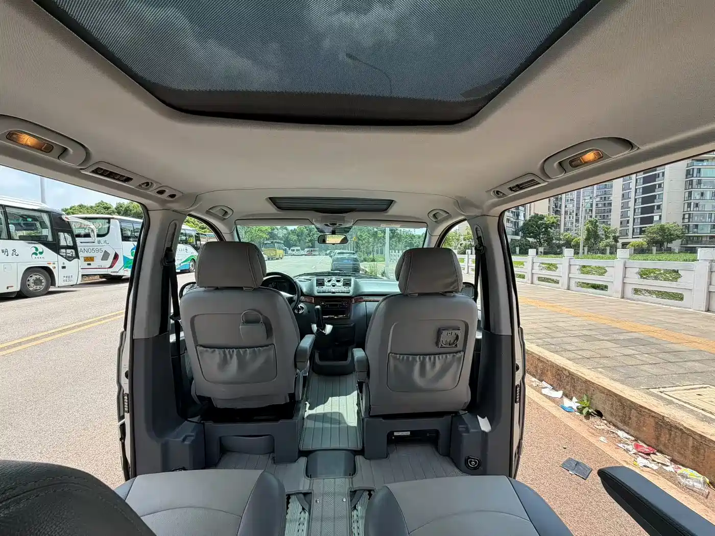 Mercedes-Benz Viano (Import) 2006 Viano 3.2L фото 9