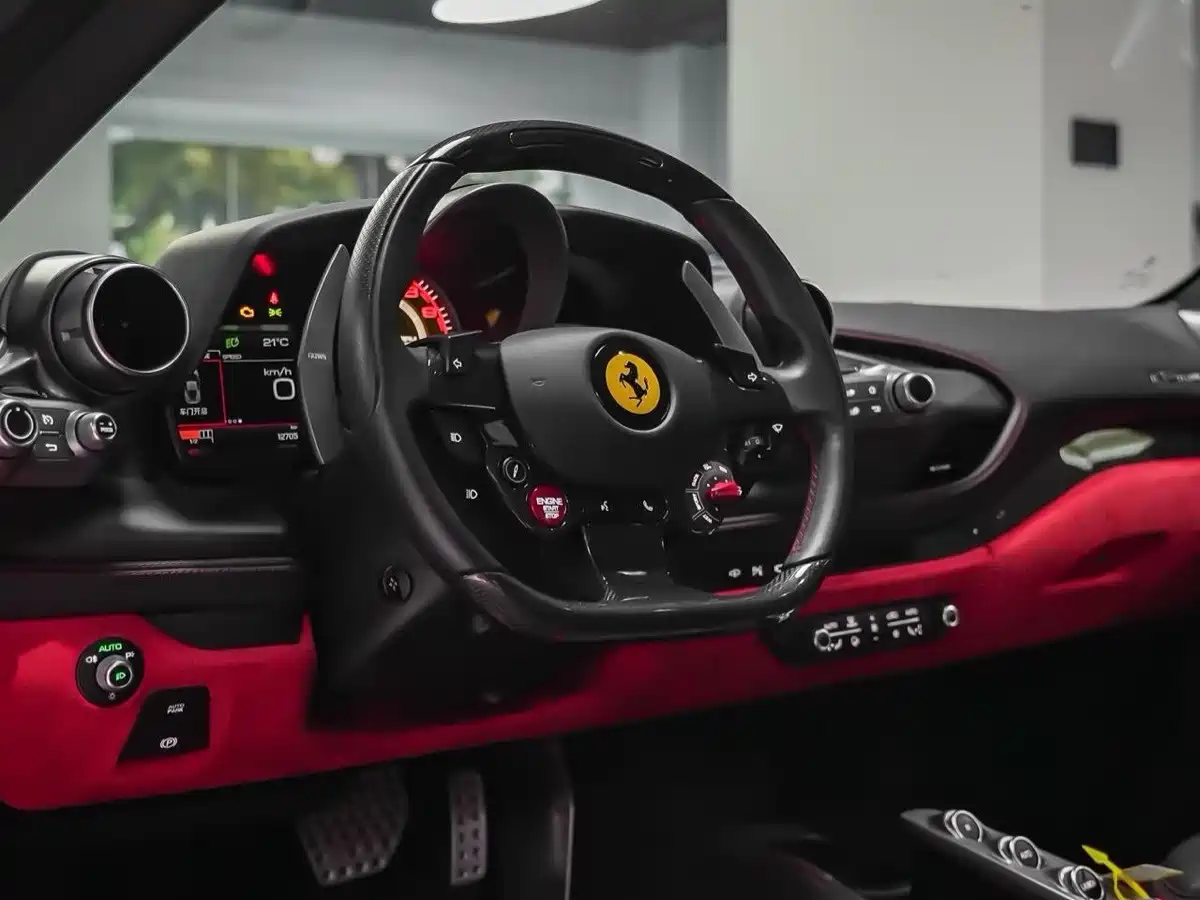 Ferrari F8 2021 2019 Tributo 3.9T V8