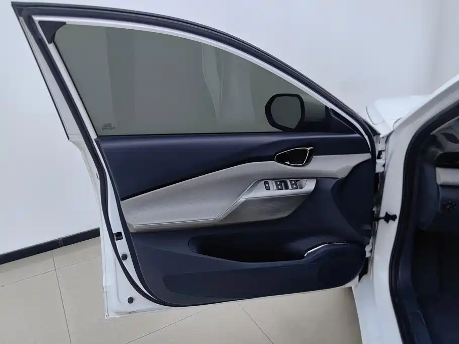 Baojun RC-5 2022 2020 1.5T CVT Intelligent Prestige Edition