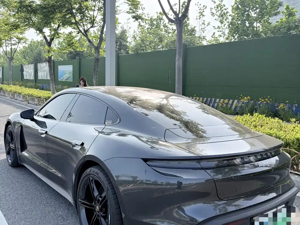 Porsche Taycan 2020 Taycan фото 10