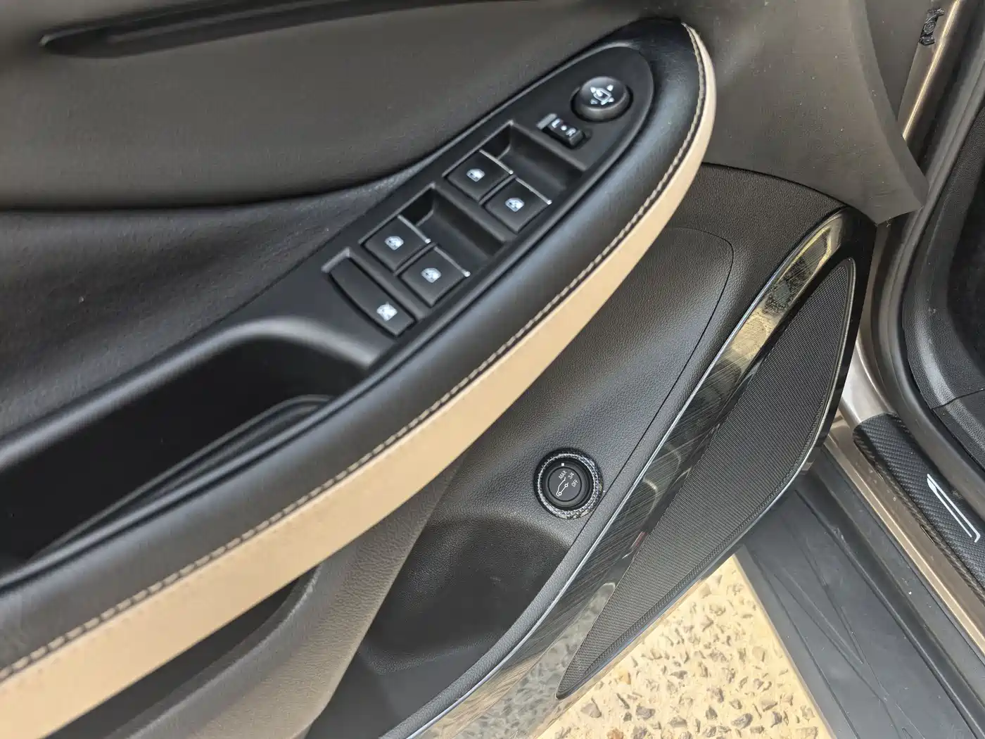 Buick Envision Plus 2018 28T 4WD Luxury фото 8
