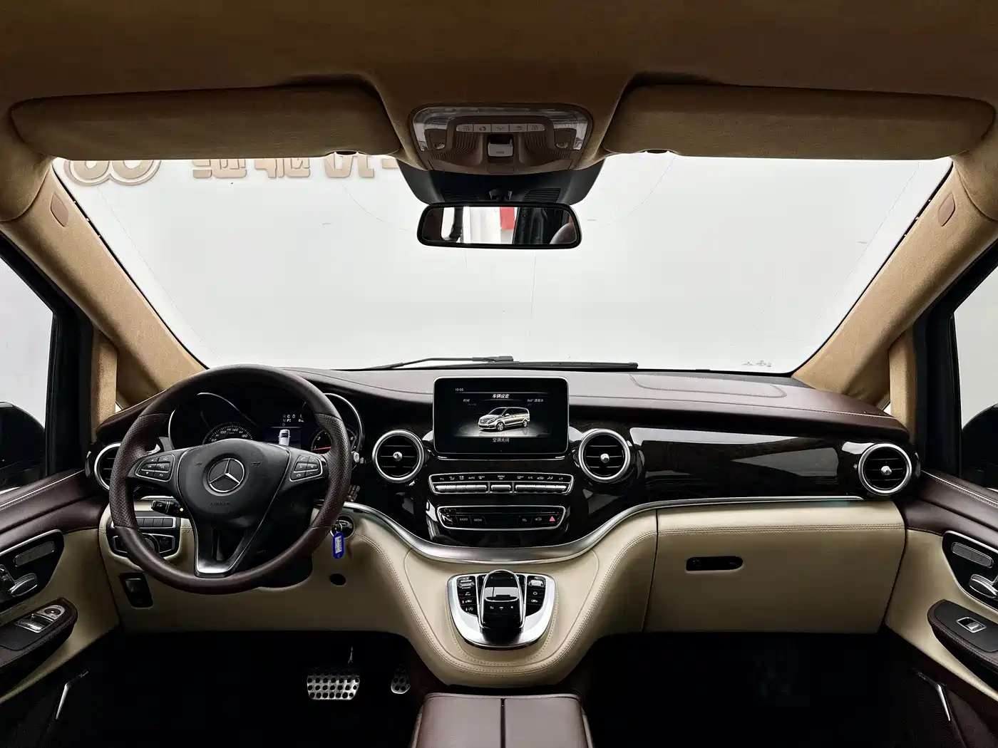 Mercedes-Benz V-Class 2018 V 260 L Premium Long Version China V фото 12