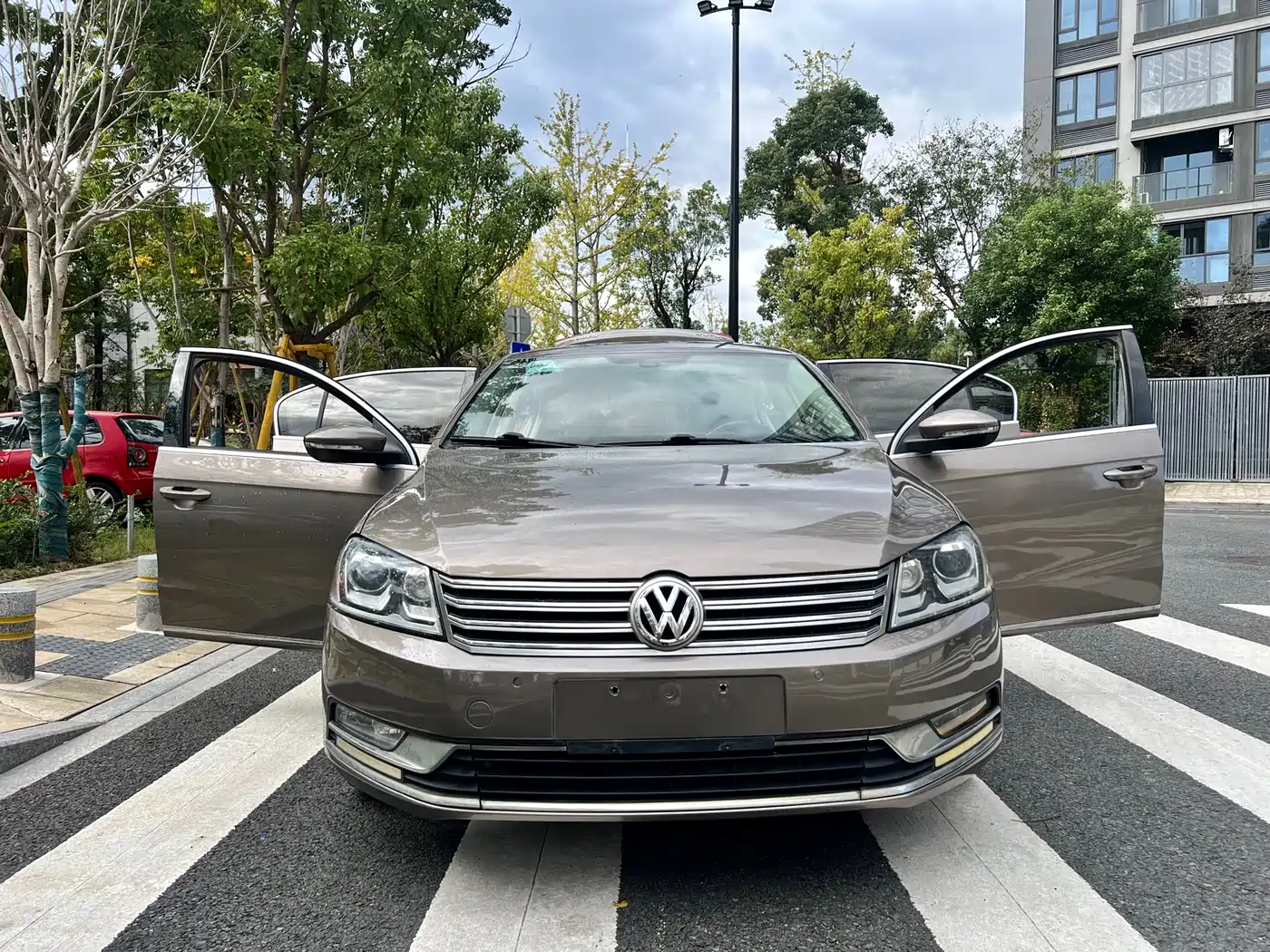 Volkswagen Magotan 2013 1.8TSI Premium фото 26