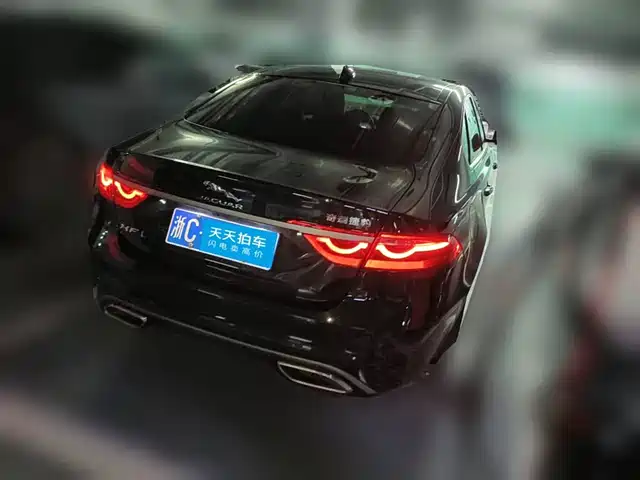 Jaguar XFL 2024 2.0T P250 2WD Premium Luxury — фото 2