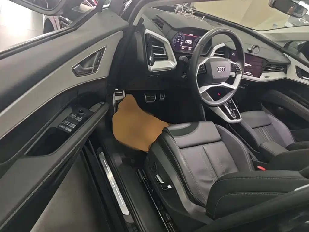 Audi Q5 e-tron 2023 2023 40 e-tron Shining Edition Mecha Package