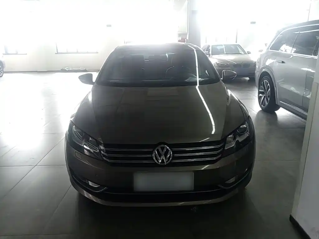 Фото 3 - Volkswagen Passat