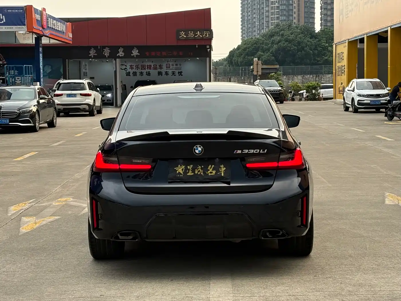BMW 3 Series 2026 2025 330Li M Sport Night Edition