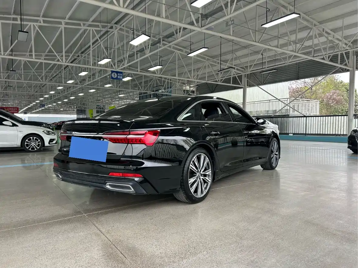 Audi A6L 2019 45 TFSI quattro Premium Dynamic фото 7